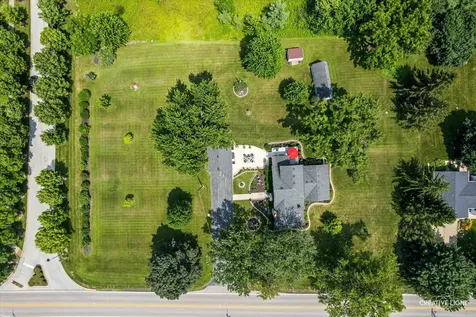 6S365 Hankes Road Aurora IL 60506