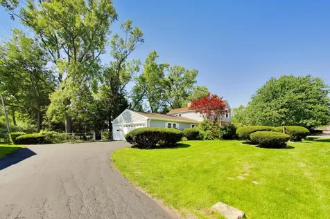 2501 East Emerson Street Des Plaines IL 60016