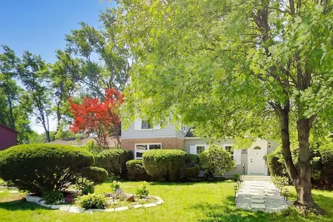 2501 East Emerson Street Des Plaines IL 60016