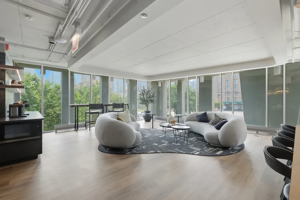 740 West Fulton Street Chicago IL 60661