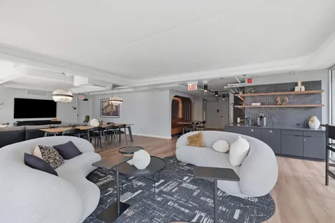 740 West Fulton Street Chicago IL 60661