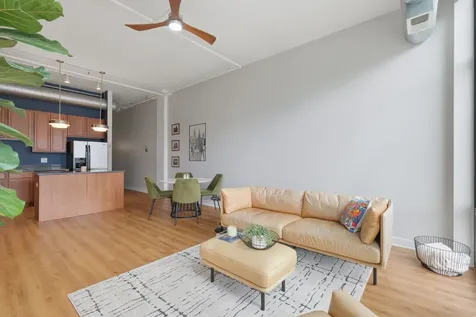 740 West Fulton Street Chicago IL 60661