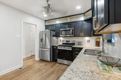 18326 Walter Street Lansing IL 60438