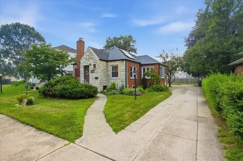 18326 Walter Street Lansing IL 60438