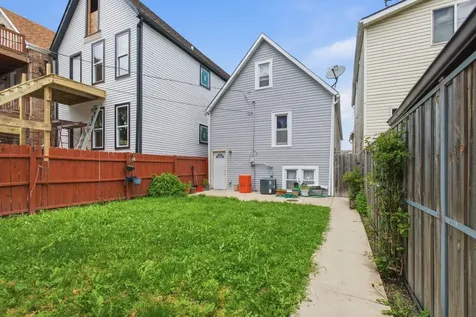 4825 West 28th Street Cicero IL 60804