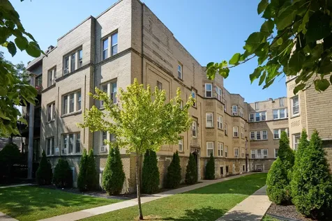 6322 North Albany Avenue Chicago IL 60659