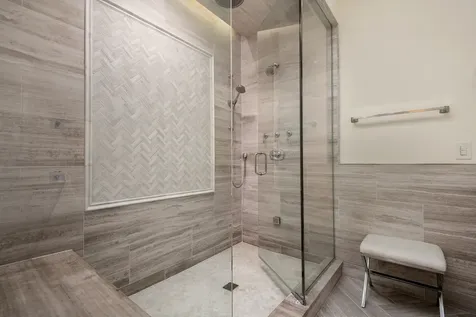 2333 North Southport Avenue Chicago IL 60614