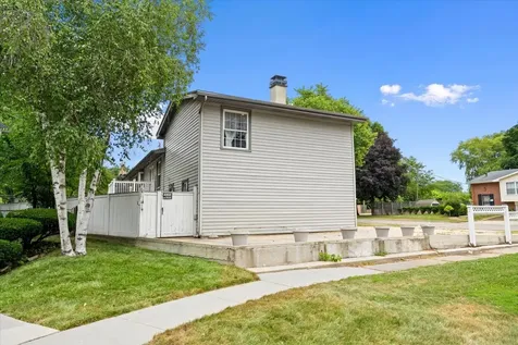 7212 Edgebrook Lane Hanover Park IL 60133