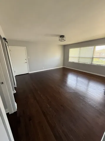 10351 Chaucer Street Westchester IL 60154