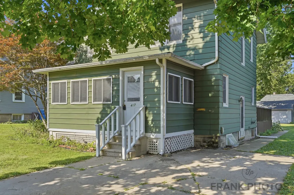 417 2ND Avenue Dixon IL 61021