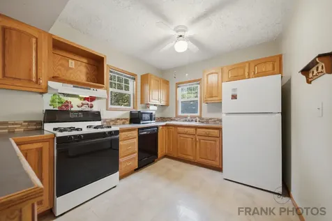 417 2ND Avenue Dixon IL 61021