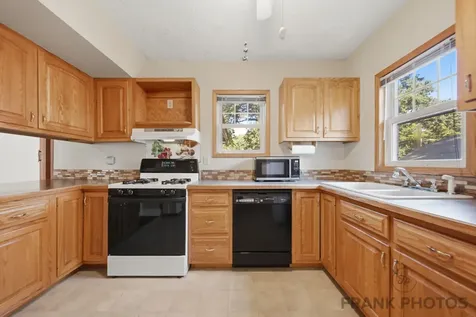 417 2ND Avenue Dixon IL 61021
