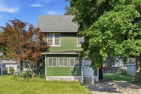 417 2ND Avenue Dixon IL 61021