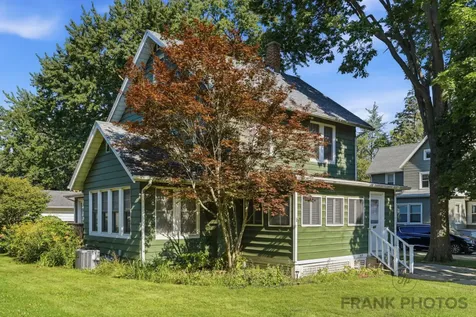 417 2ND Avenue Dixon IL 61021