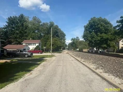 709 North Maple Street Momence IL 60954