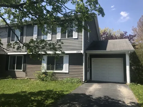 1371 Andover Drive Aurora IL 60504