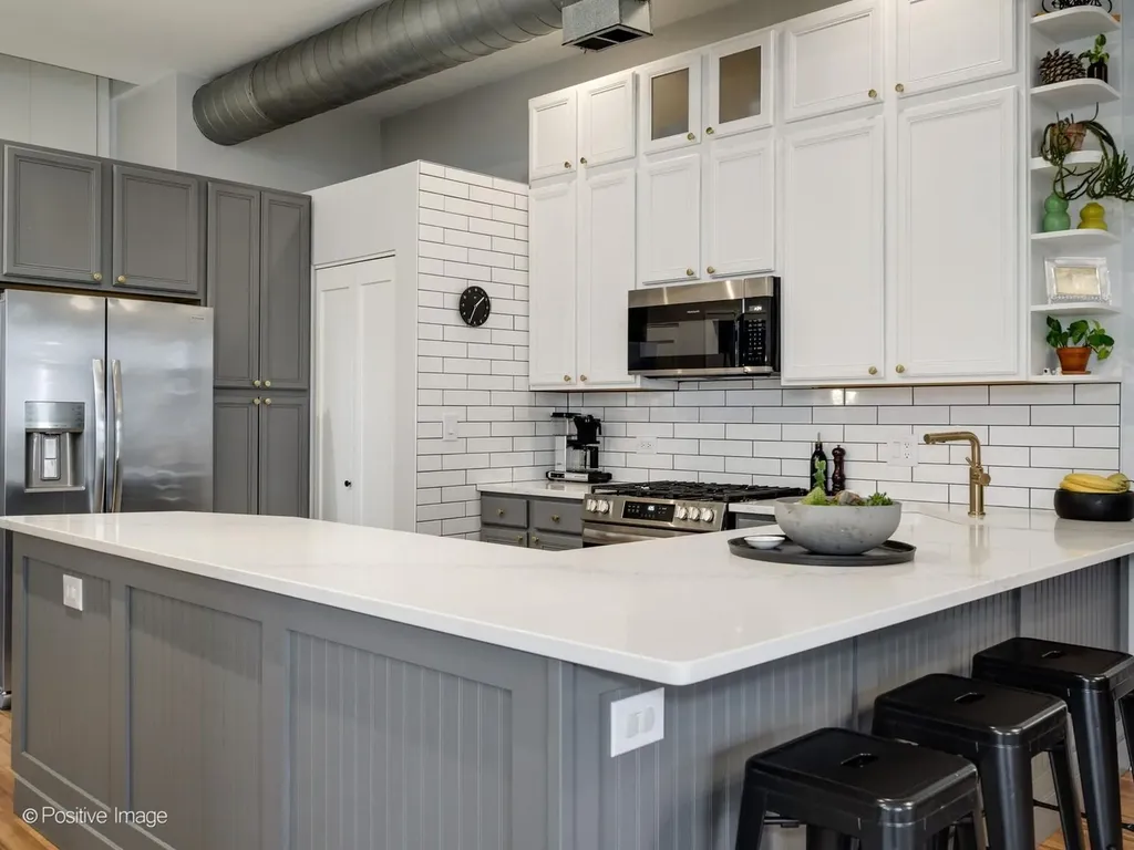 2101 West Rice Street Chicago IL 60622
