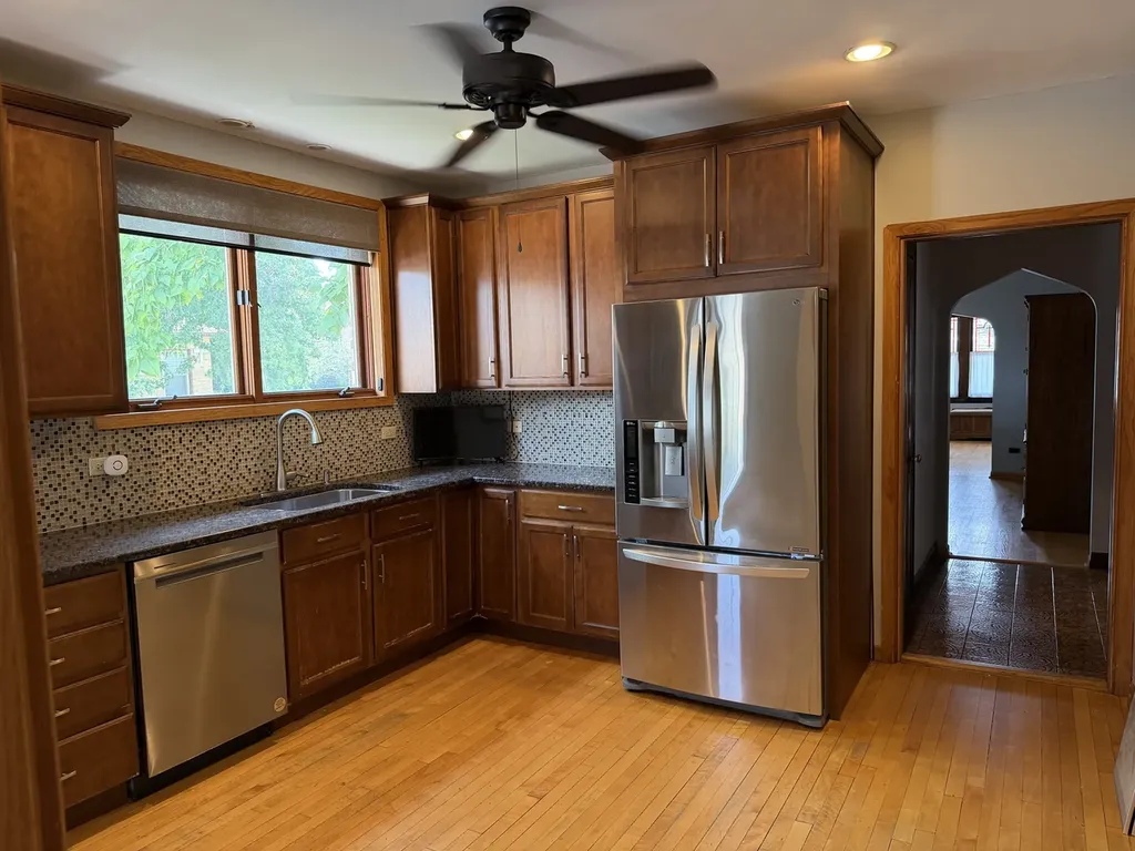 5501 North Parkside Avenue Chicago IL 60630