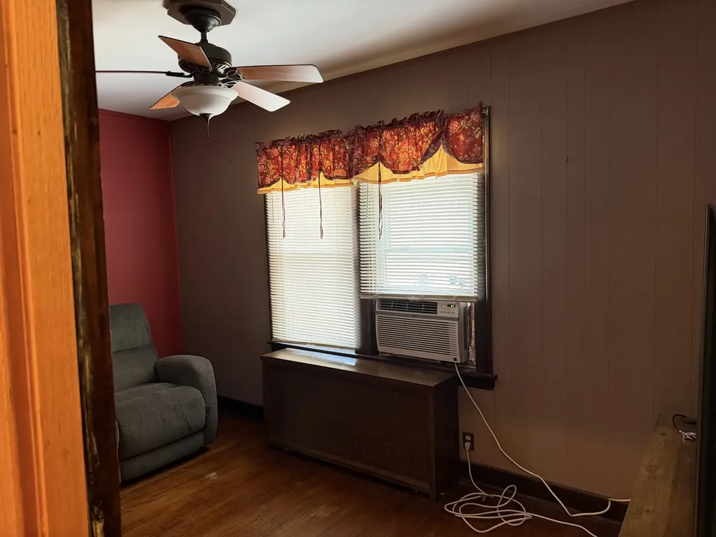 5501 North Parkside Avenue Chicago IL 60630