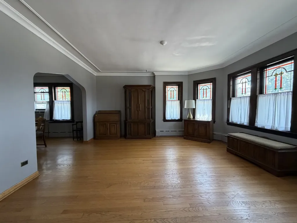 5501 North Parkside Avenue Chicago IL 60630