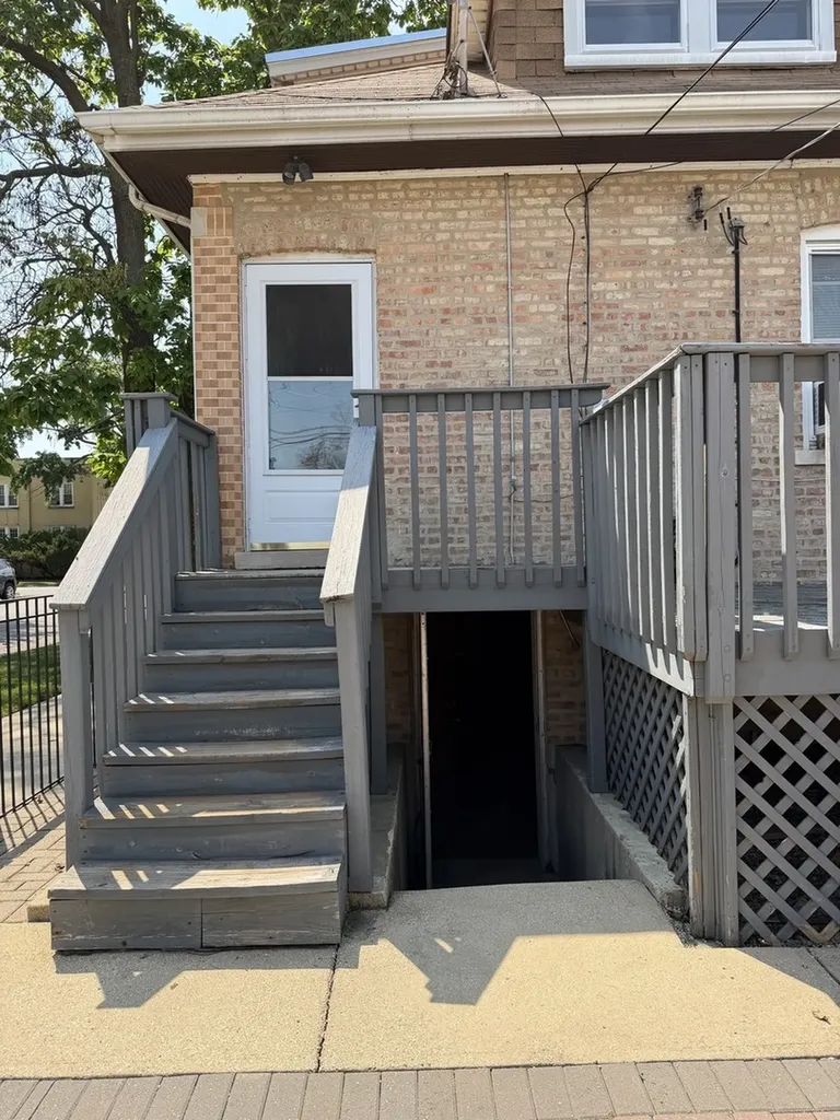5501 North Parkside Avenue Chicago IL 60630