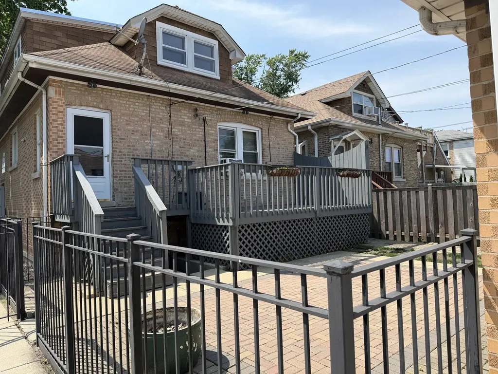 5501 North Parkside Avenue Chicago IL 60630
