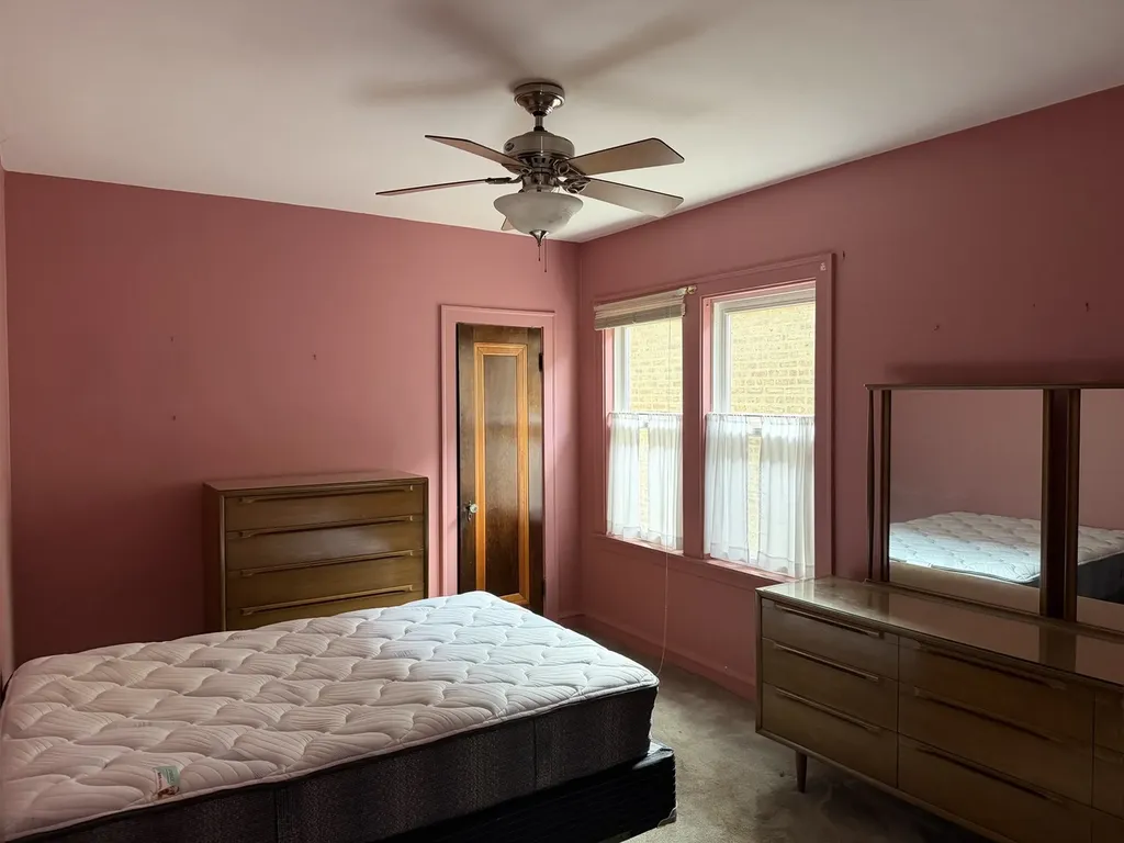 5501 North Parkside Avenue Chicago IL 60630