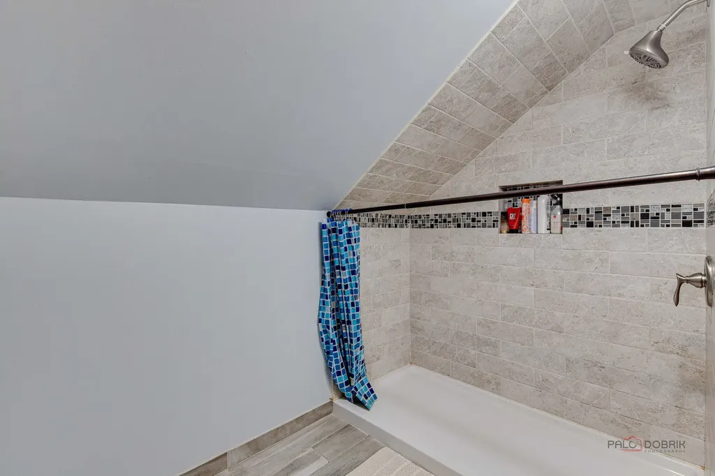 4439 West Deming Place Chicago IL 60639