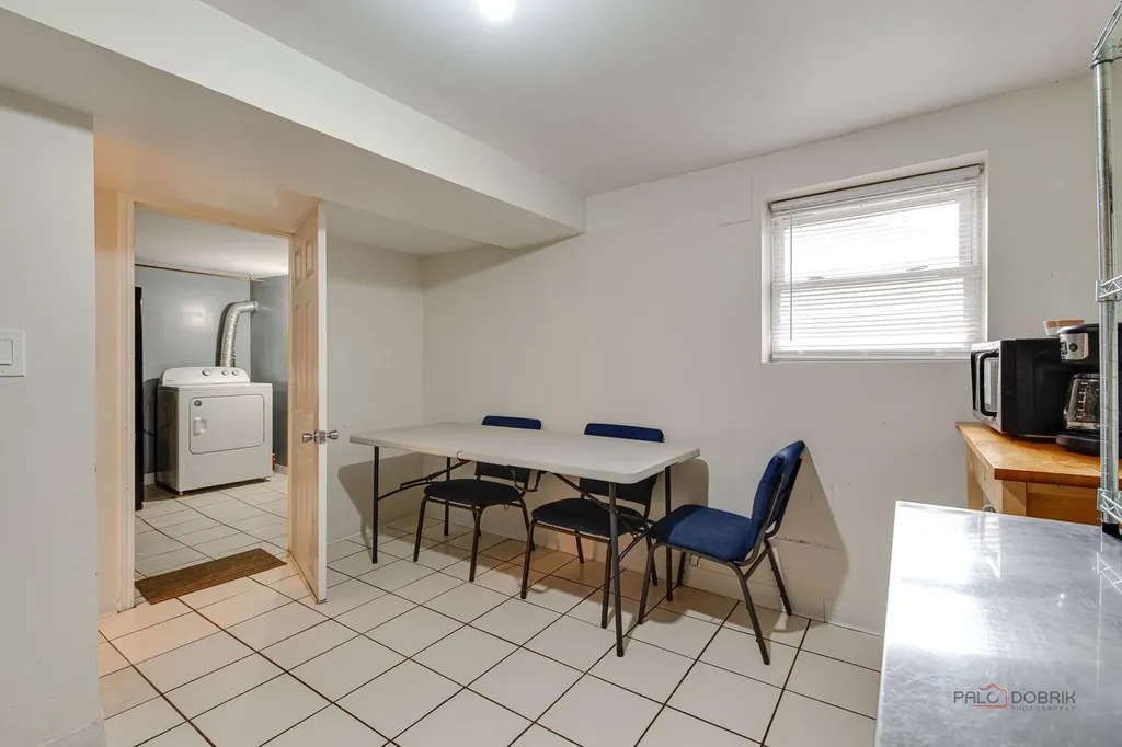 4439 West Deming Place Chicago IL 60639