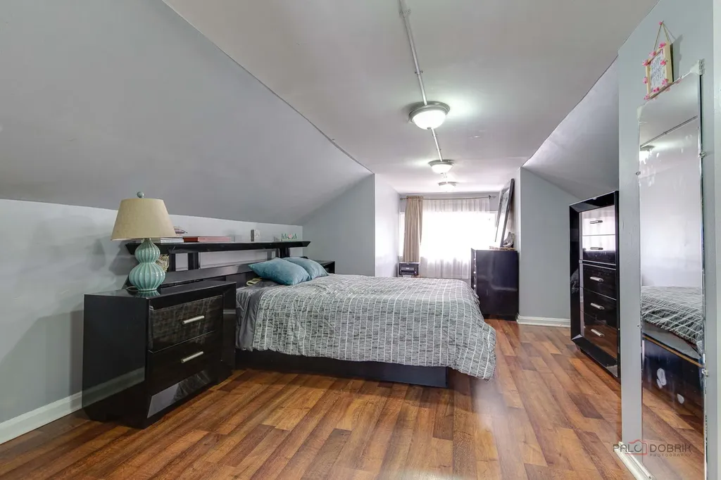 4439 West Deming Place Chicago IL 60639