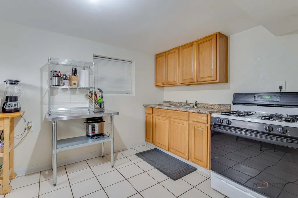 4439 West Deming Place Chicago IL 60639