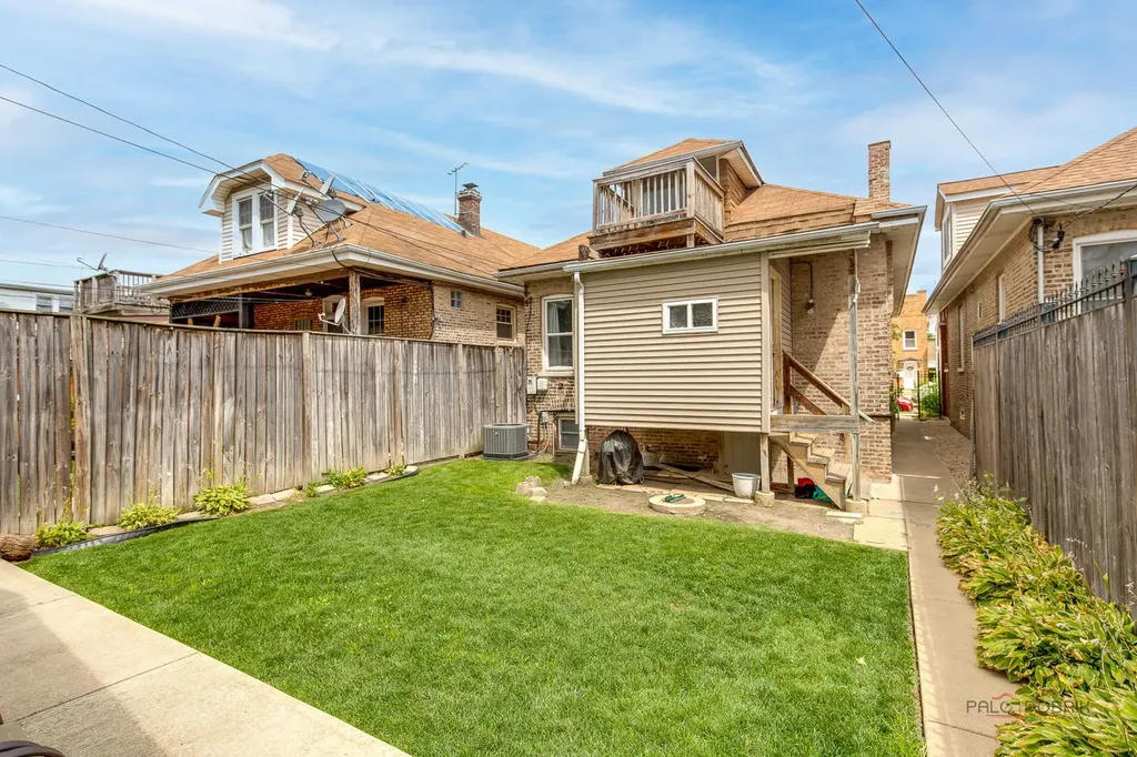 4439 West Deming Place Chicago IL 60639