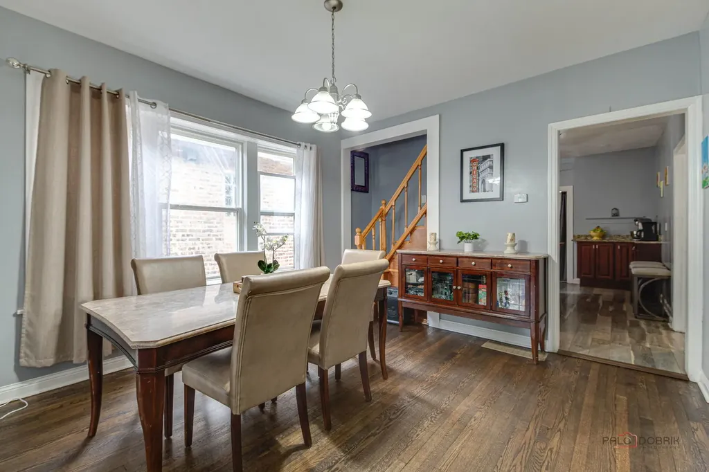 4439 West Deming Place Chicago IL 60639