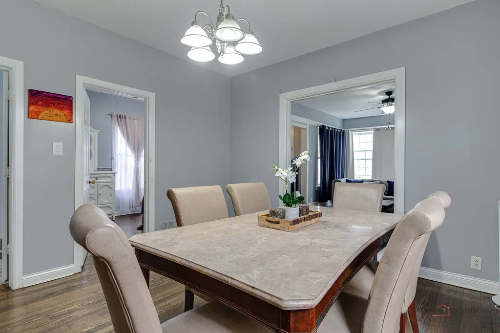 4439 West Deming Place Chicago IL 60639