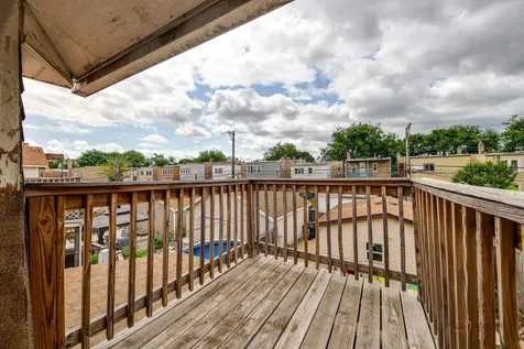 4439 West Deming Place Chicago IL 60639