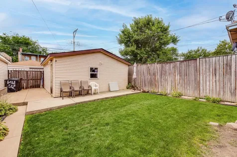 4439 West Deming Place Chicago IL 60639