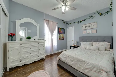 4439 West Deming Place Chicago IL 60639