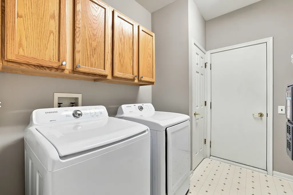 13221 Indiana Court Huntley IL 60142