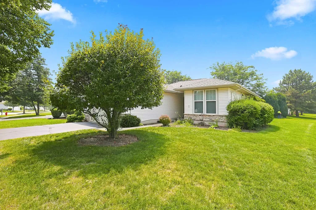 13221 Indiana Court Huntley IL 60142