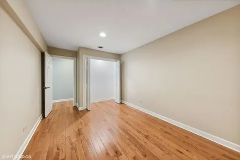 15020 King Drive Green Oaks IL 60048