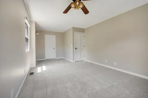 474 Ascot Lane Streamwood IL 60107