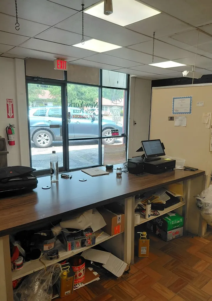 7-11 North Elmwood Drive N Aurora IL 60506
