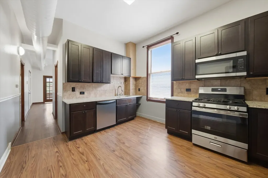 1354 West Ohio Street Chicago IL 60642