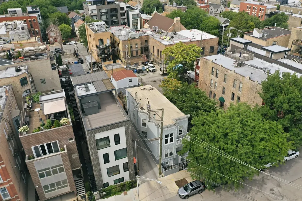 1354 West Ohio Street Chicago IL 60642