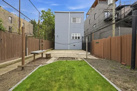 1354 West Ohio Street Chicago IL 60642