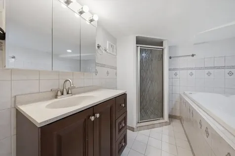1354 West Ohio Street Chicago IL 60642