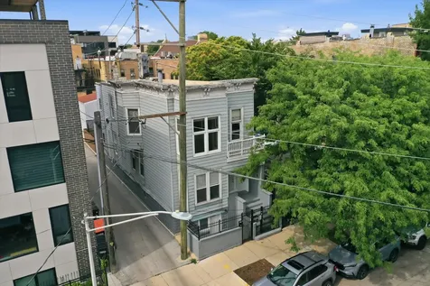 1354 West Ohio Street Chicago IL 60642