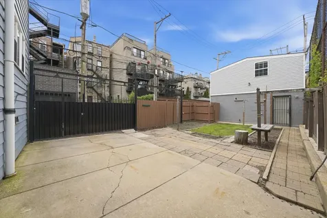 1354 West Ohio Street Chicago IL 60642