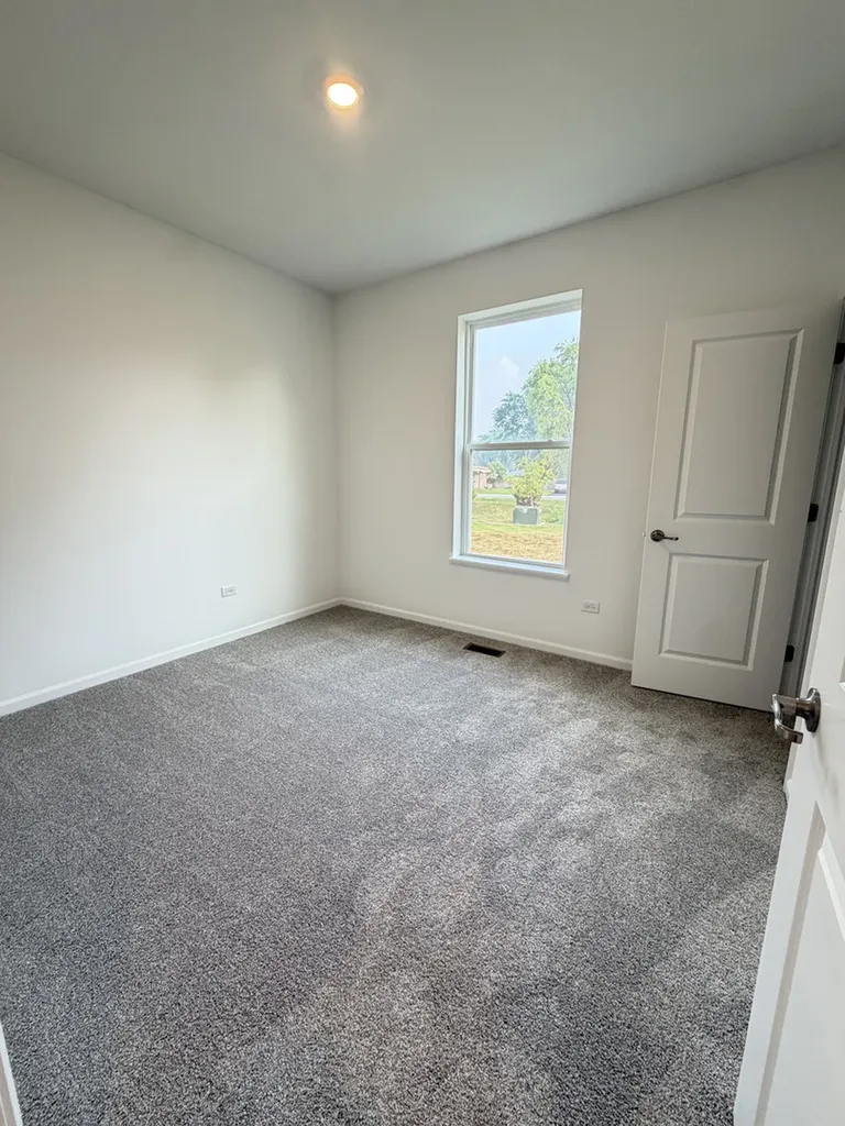 429 Cottrell Lane Aurora IL 60506