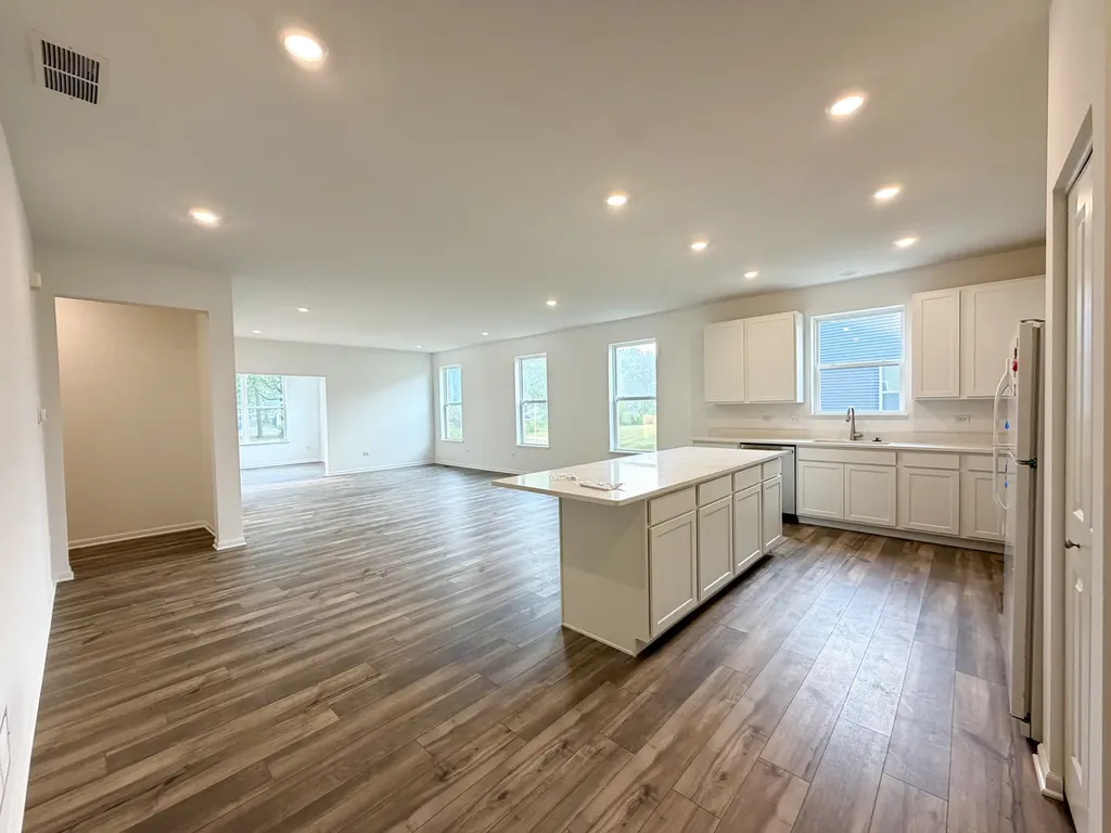 429 Cottrell Lane Aurora IL 60506